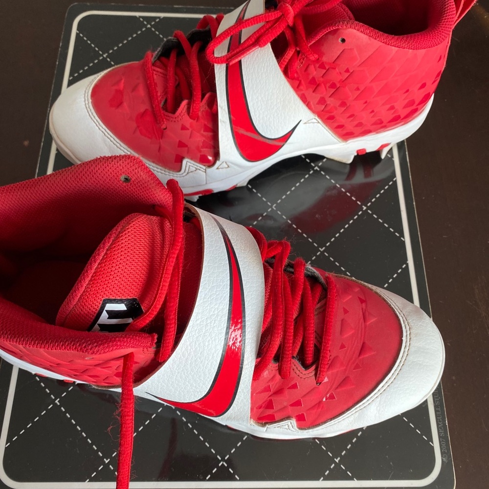 2020 Nike Trout Baseball Cleats size 8.5 mens.